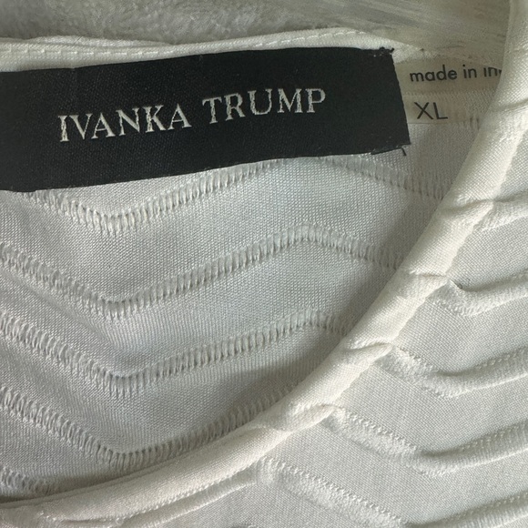 Ivanka Trump blouse - Picture 4 of 4